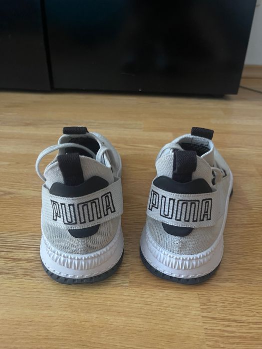 Adidadi puma , marimea 39 , starea noua