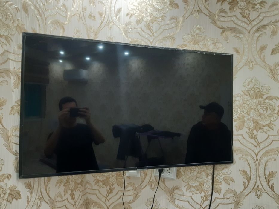 Samsung smart 43 televizior