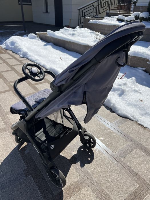 Коляска детская .