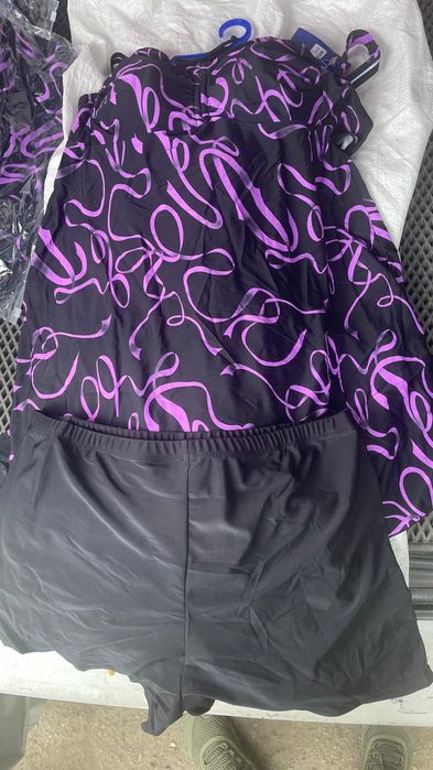 Продам женские купальники