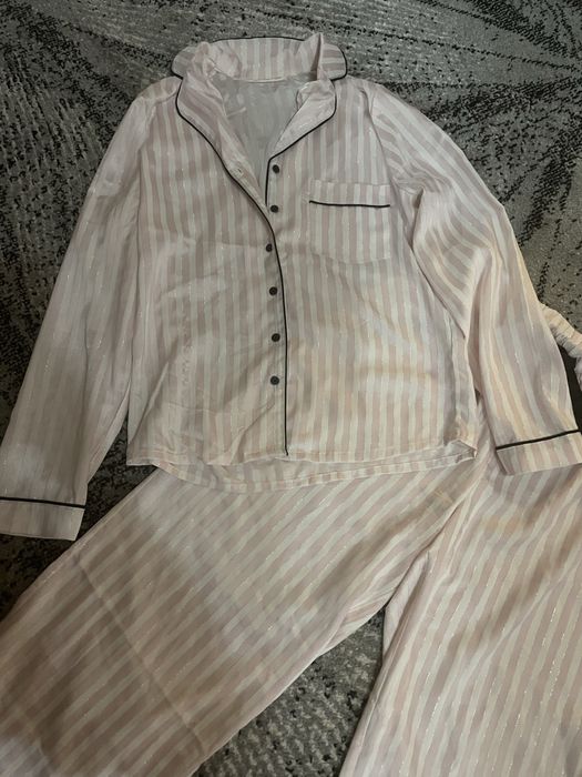 Pijama din satin New Yorker ,o purtare