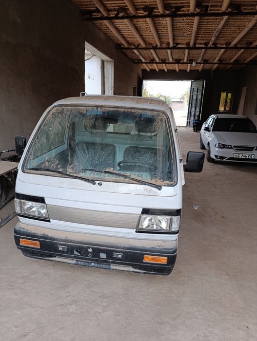 Yangi lavo 2024 moshina sotilari