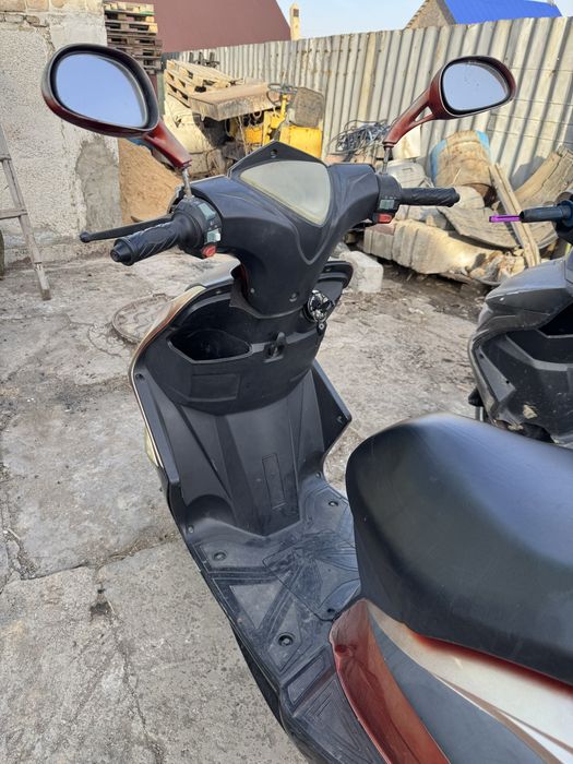 Скутер с документами