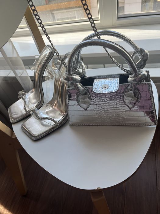 Комплект чанта и токчета