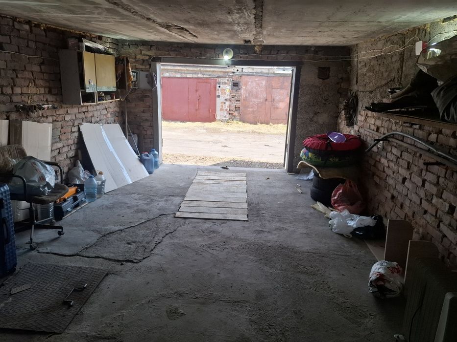 Продам гараж в Согре.