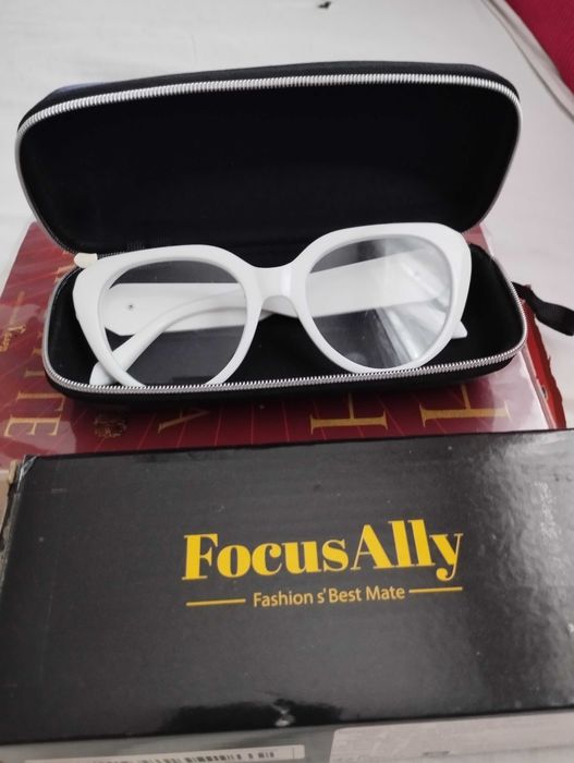 Очила FocusAlly с калъф