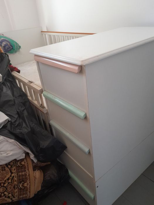 Детска кошара, която става и на легло