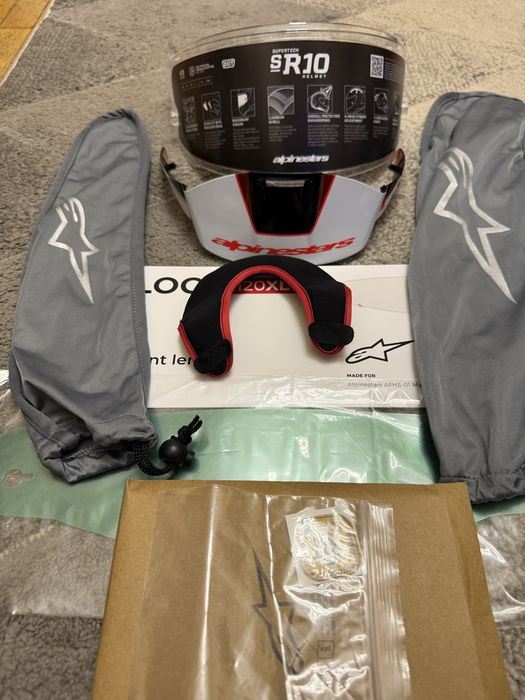 Карбонова Каска ALPINESTARS Supertech R10 Team Black/Carb/Red/White