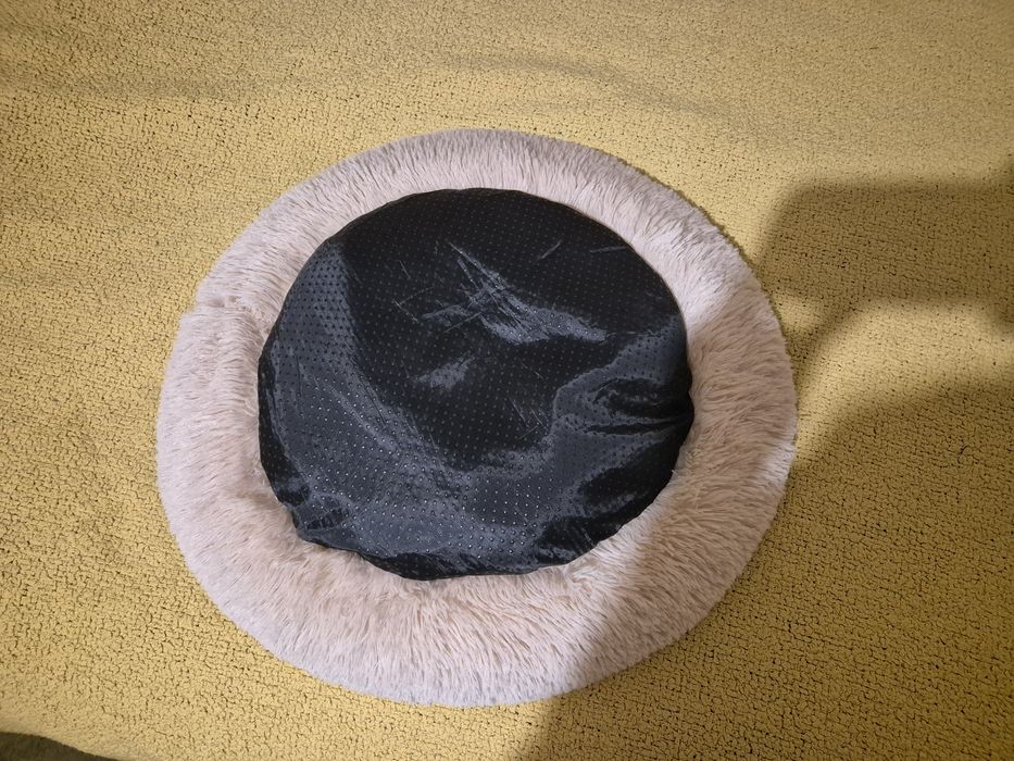 Котешко легло  за малки и големи котета