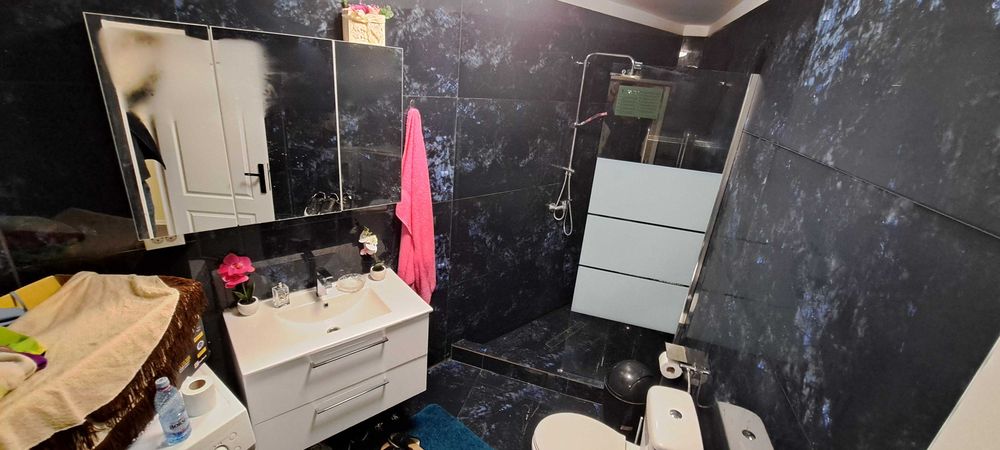 Calea Calarasilor apartament la parter in vila