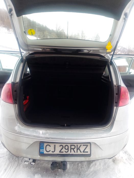 Seat Altea 1.9 TDI | 2005 | 2.500 €    
Vând Seat Altea 1.9 diesel, an