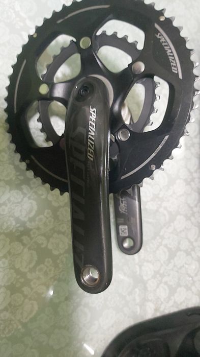 Pedalier BB-30 Specialized carbon 52 - 34