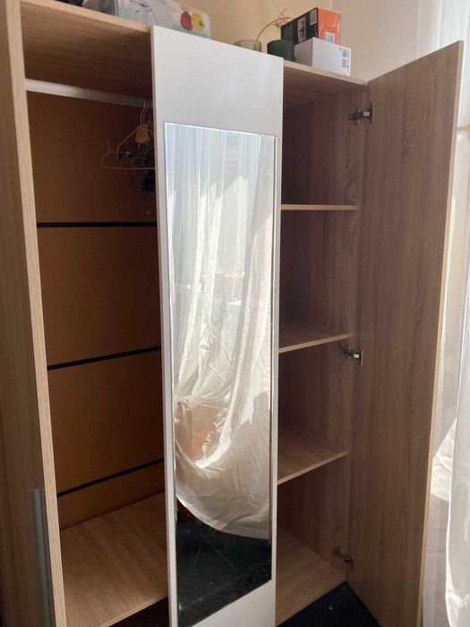 Гардероб и Скрин  - 85 €