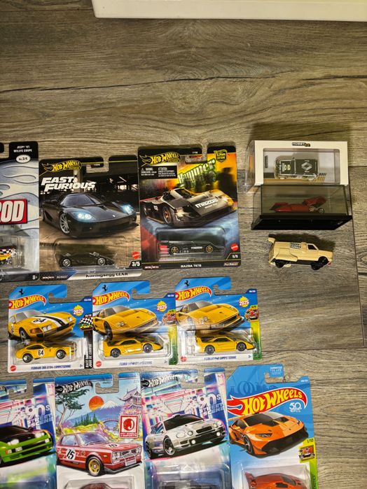 Be28.02 Hot wheels rlc, hot wheels premium,Ferrari Tarmac works