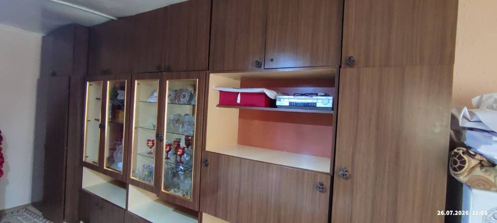 Срочно продам стенку Российская