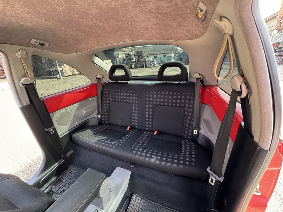 Volkswagen New Beetle