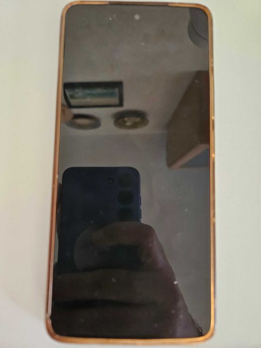 Телефон Motorola g72