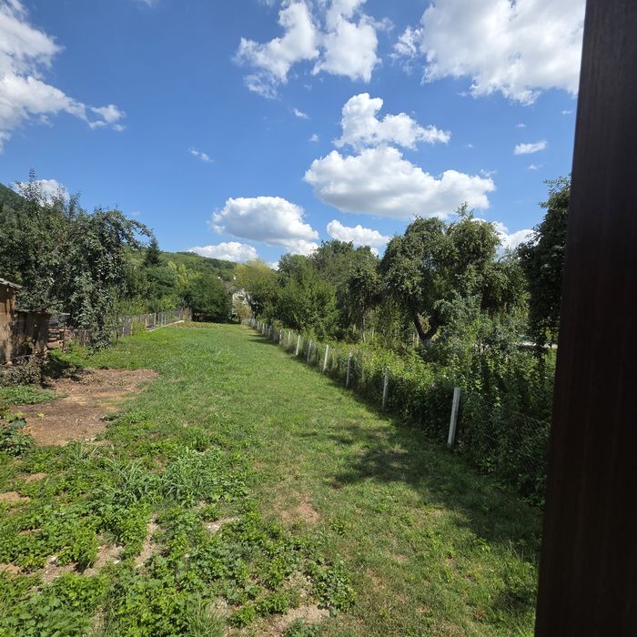 Casă de vânzare, zona Valea Borcutului