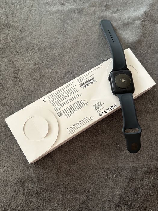 Apple Watch SE 3 44mm GPS НОВЫЕ