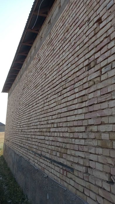 Продается не достроенный дом