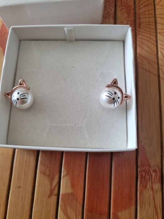 НОВА ЦЕНА! Обеци, нови на марката Invoke