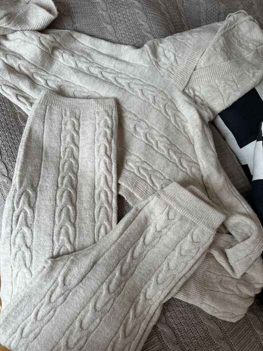 Плетен сет от топ и долница