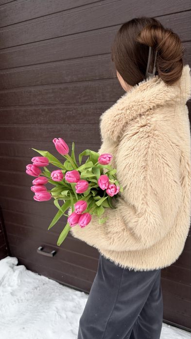 Тюльпаны предзаказ на 8е марта