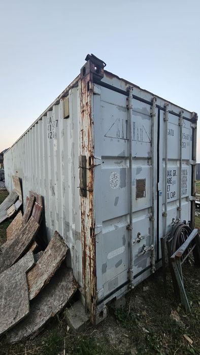 Контейнер 40 тоник утеплённые внутри общитый