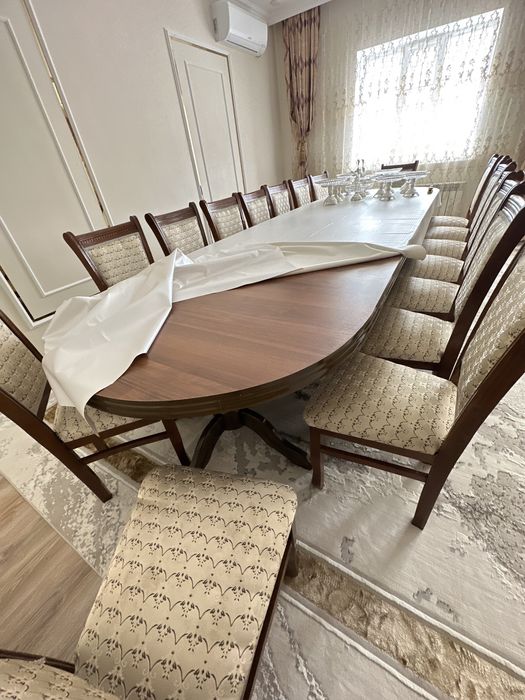 Стол и стулья, качественные