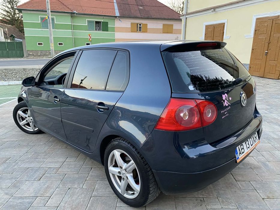 Vw Golf 5 1.6 MPI benzina 2006 Euro 4 Masină de pretentiosi