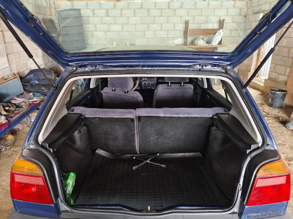 Гольф 3. 1992 Обьем 1.8. автомат