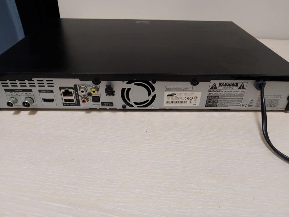 Плеър Samsung BD-E8500 3D Smart Blu-ray