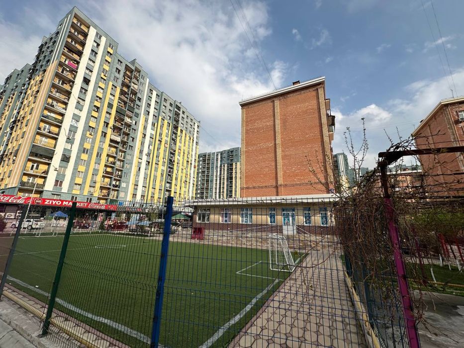 Сергели Спутник 16а 2 хона 3 этаж 67 кв 3 хона килса булади ипотек бул