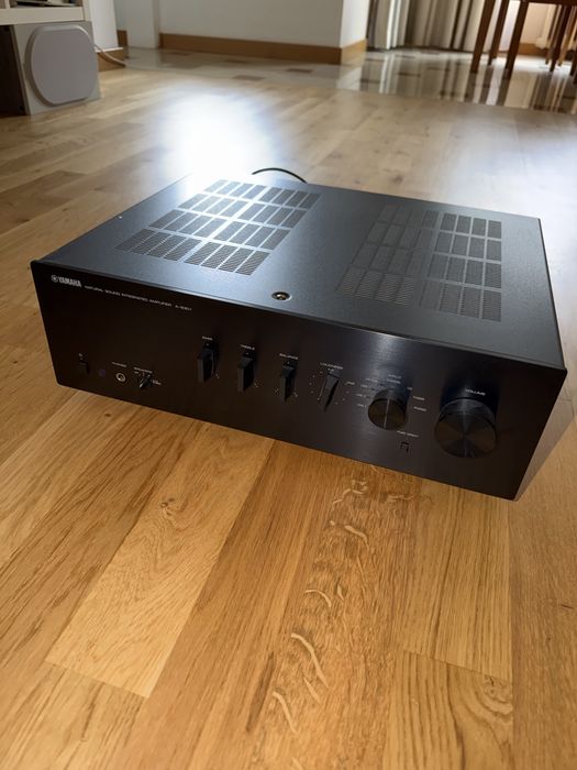Усилвател Yamaha S301
