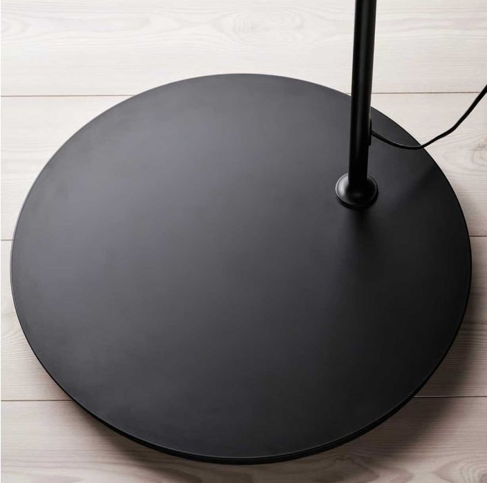 Lampadar arcuit Ikea SKOTTORP / SKAFTET