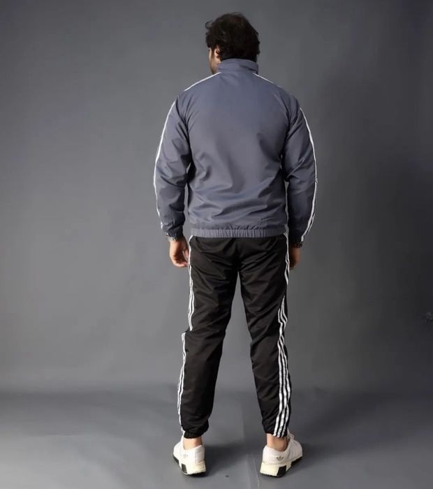 Спортивные костюмы Adidas