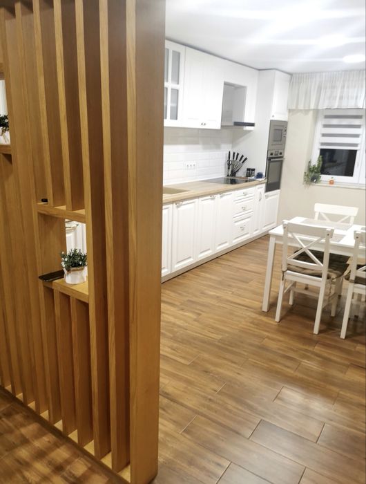 Apartament 3 camere, 90 mp – Ultracentral – Complet mobilat și utilat – Beclean