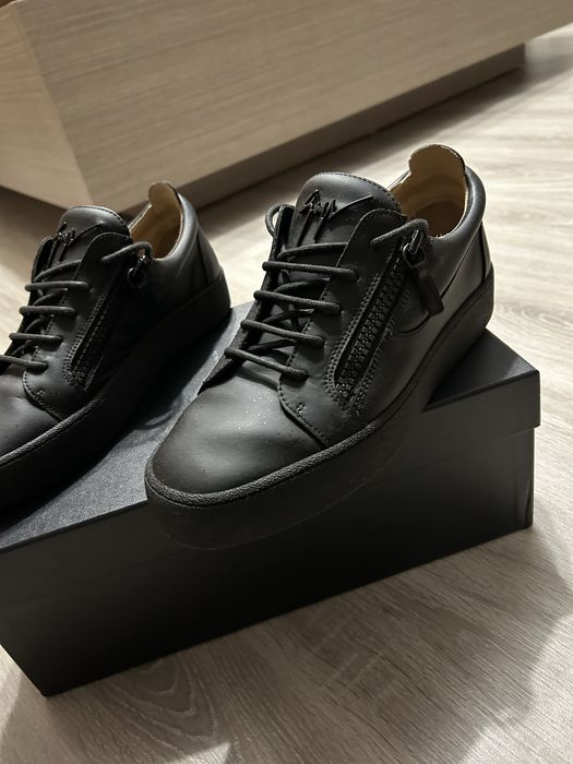 Обувки Giuseppe Zanotti