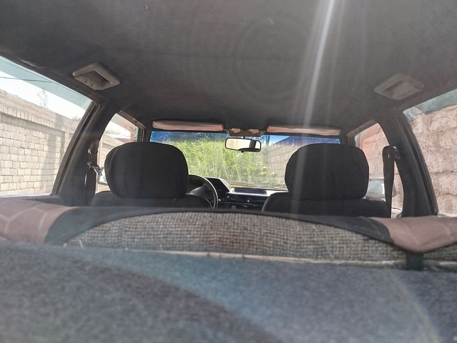 Тезда сотилади москвич 2141