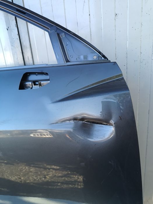 Ușa dreapta fata audi q3 2023