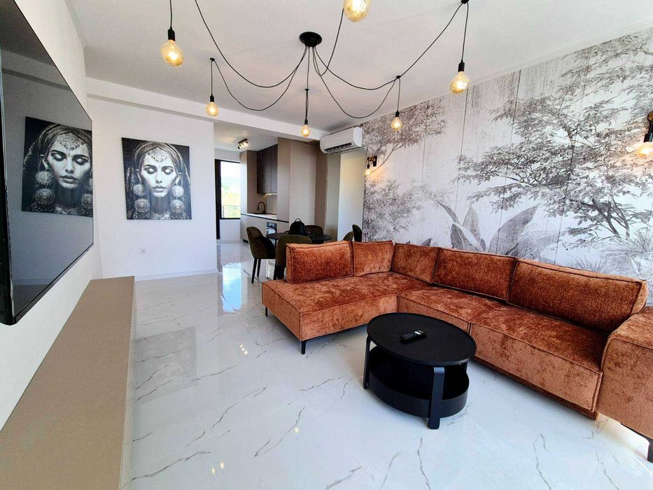 Продава се Тристаен апартамент в Варна, Възраждане 1 - 105 кв.м за 2085 €/кв.м - Снимка #6