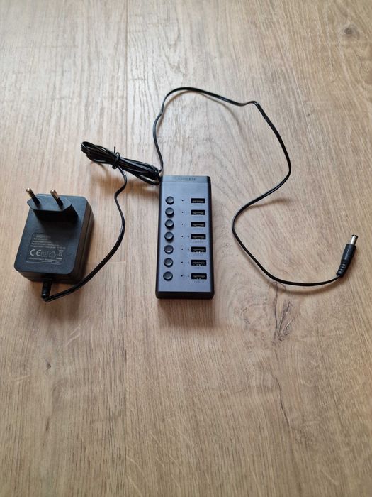 Multifunctional HUB Ugreen 7 in 1 USB tip C - 7x USB tip A 3.0 PD 12V