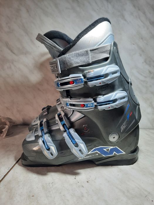 Clapari ski schi Nordica mondo 25-25,5 corespunde mărimii 38-39