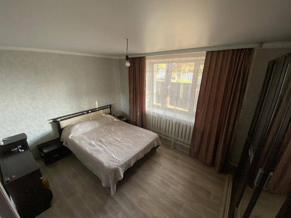 Продам дом в центре Бишкуля