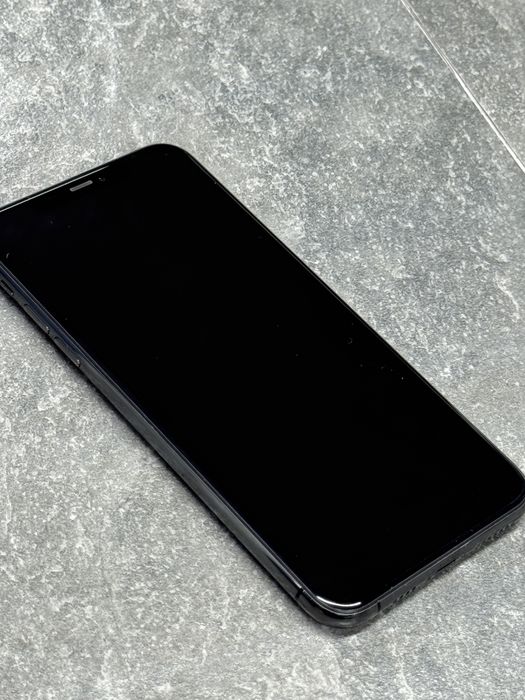 Продам iPhone 11 Pro Max.