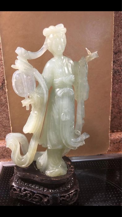 Статуя от Нефрит зелен.Китайска от средата на 20век
