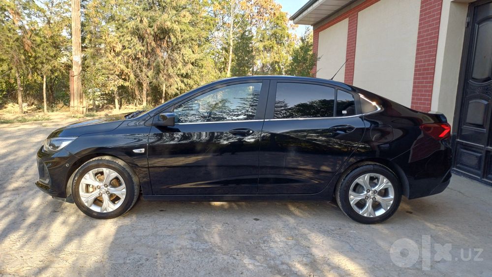 Срочно продается Chevrolet Onix