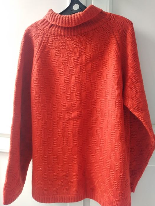 Продам мужской свитер