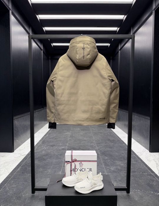 Geaca Moncler - calitate premium