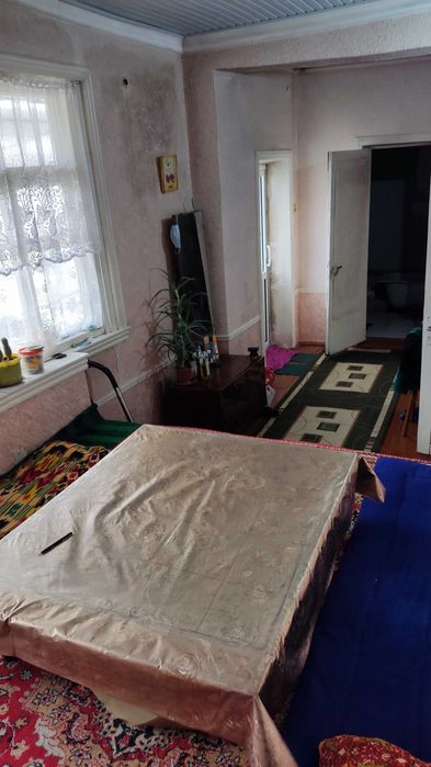 Sirdaryo tumani, Oxuboboyev qishlog'ida hovli-joy sotiladi.